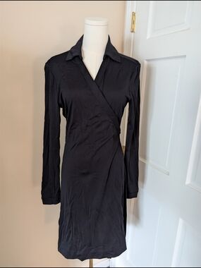 NWT Quince 100% Silk Jersey Mini Wrap Dress Black Medium